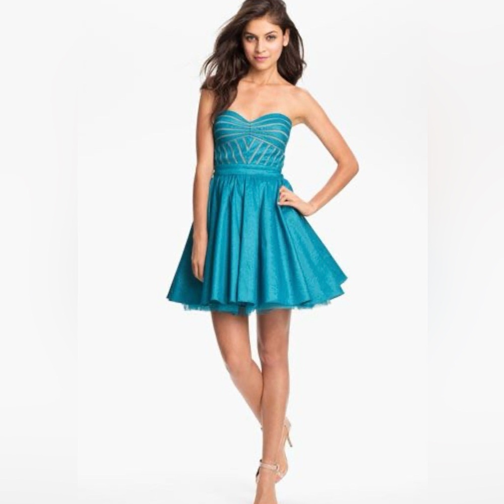 Aidan Mattox Turquoise Blue Gown Sweetheart Neckline Size 10 Formal Dress NWOT